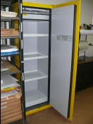 060F BAC Metal safety cabinet 600x600x2000mm Vaka Euresko 02